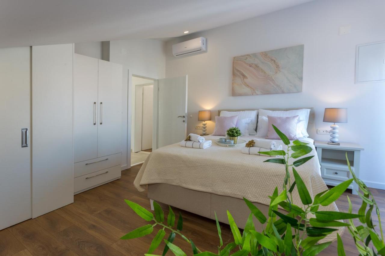 Apartamento Golden View Penthouse Hvar Town Exterior foto